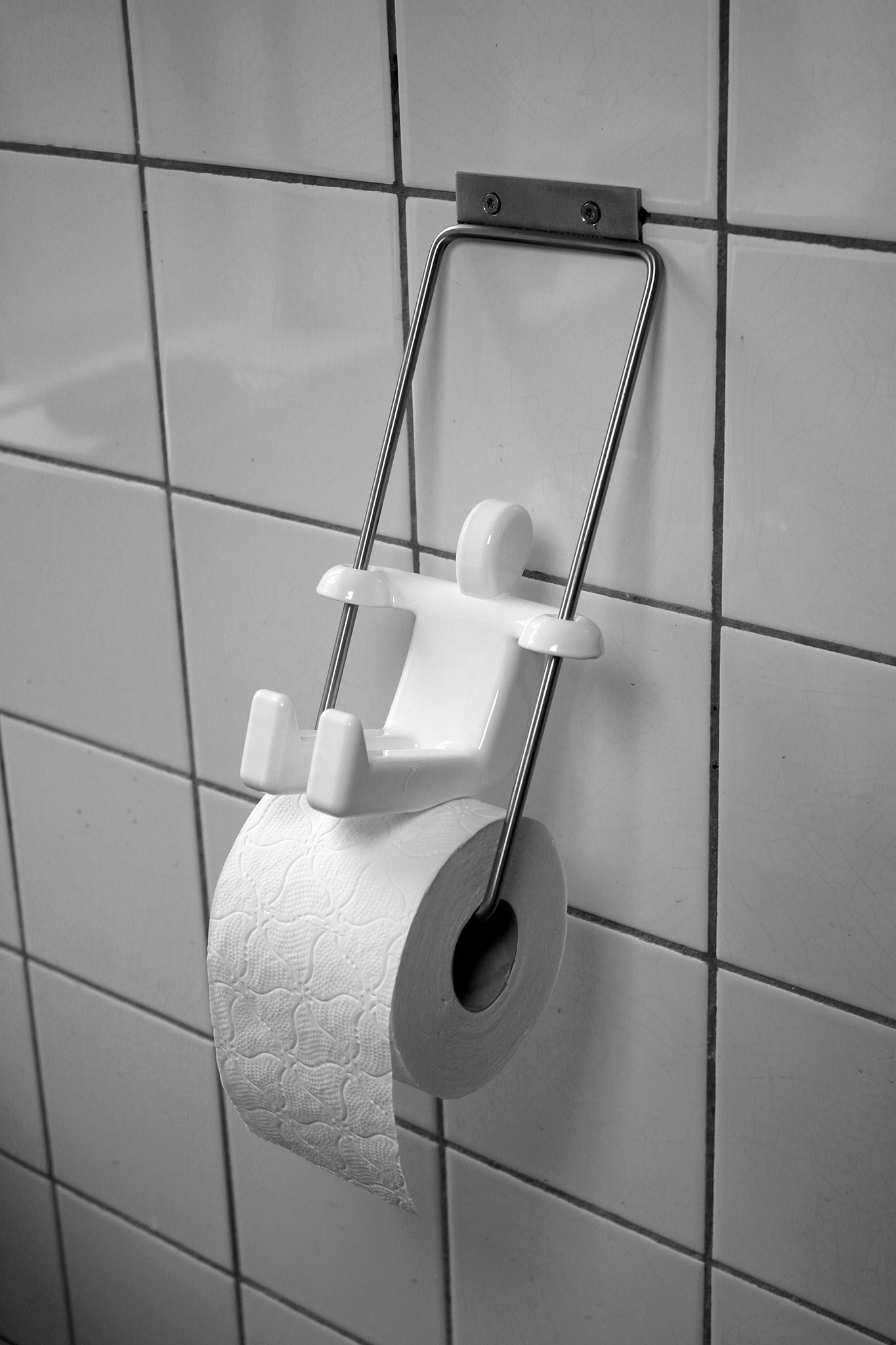 Tumble (toiletroll dispenser)